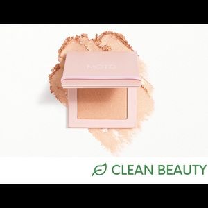 MOTD COSMETICS
Highlighting Powder in Something Magical